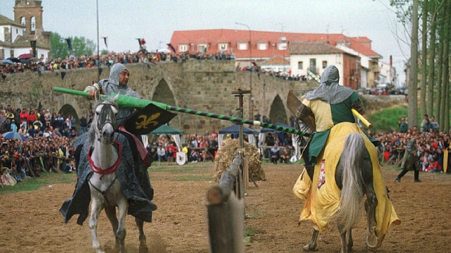 justas_medievales_del_passo_honroso._fiesta_declarada_de_interés_turístico_regional