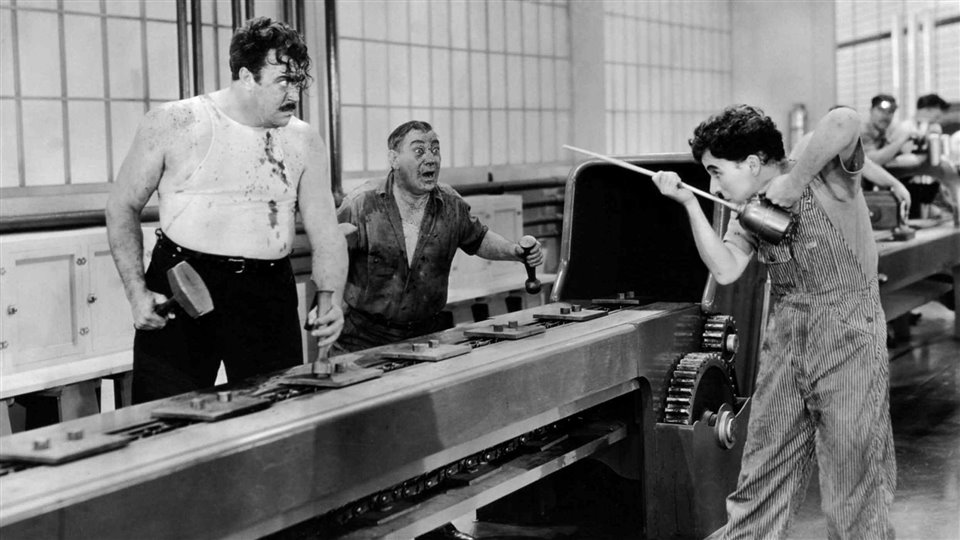 'tiempos_modernos'_(1936)_de_charles_chaplin._cine_social