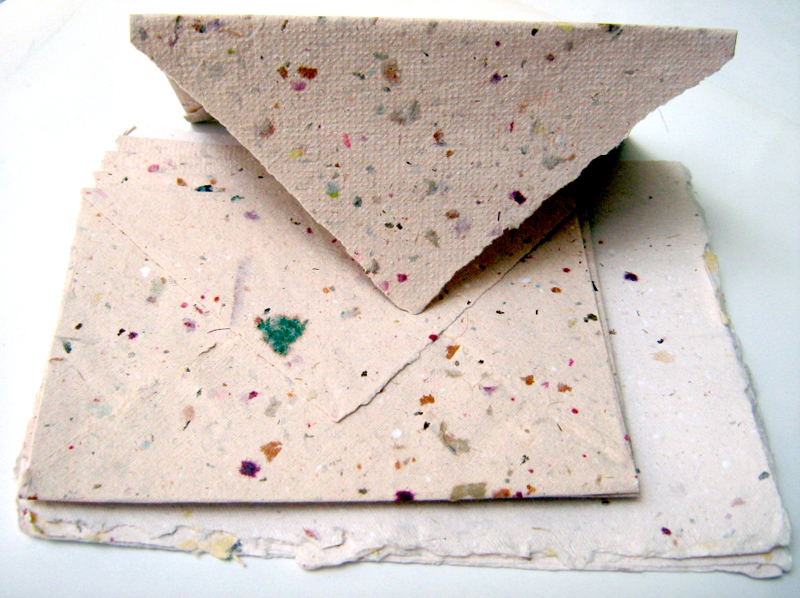 inscripción_-_papel_orgánico_hecho_a_mano